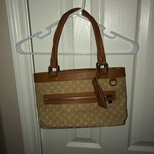 LOUIS VUITTON LUCILLE PM
